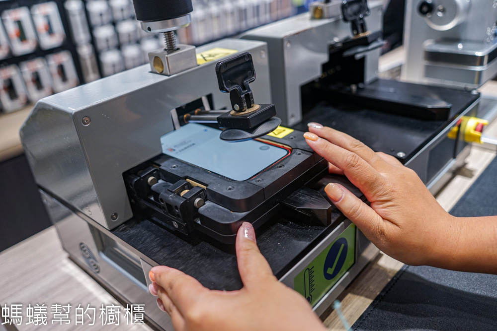 保衛站南投草屯店 | 南投APPLE手機換電池、原廠零件獨立維修。