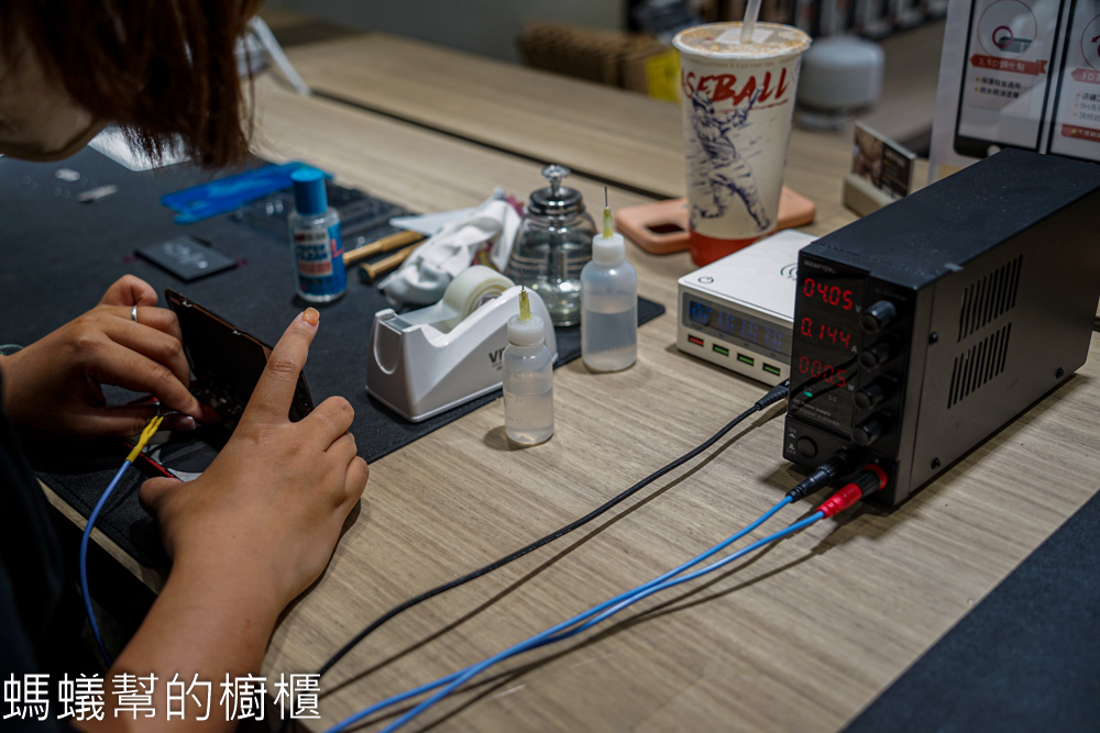 保衛站南投草屯店 | 南投APPLE手機換電池、原廠零件獨立維修。