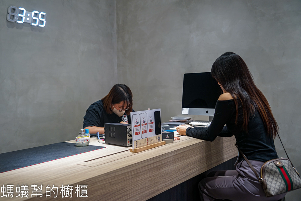 保衛站南投草屯店 | 南投APPLE手機換電池、原廠零件獨立維修。