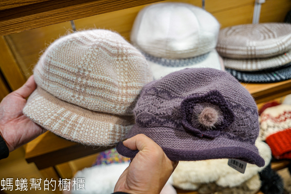 Mystic神秘者台中一中店 | 最齊全帽子在這裡！可愛造型帽、手套、圍巾。
