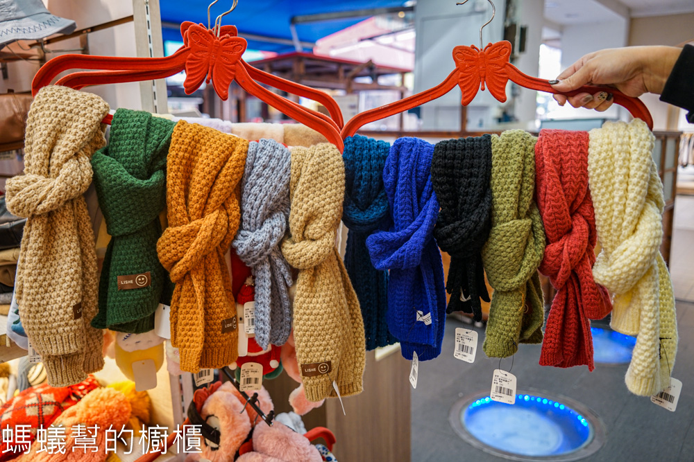 Mystic神秘者台中一中店 | 最齊全帽子在這裡！可愛造型帽、手套、圍巾。