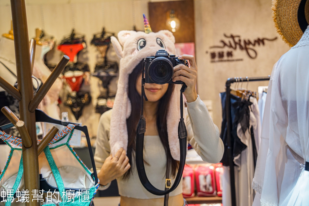 Mystic神秘者台中一中店 | 最齊全帽子在這裡！可愛造型帽、手套、圍巾。