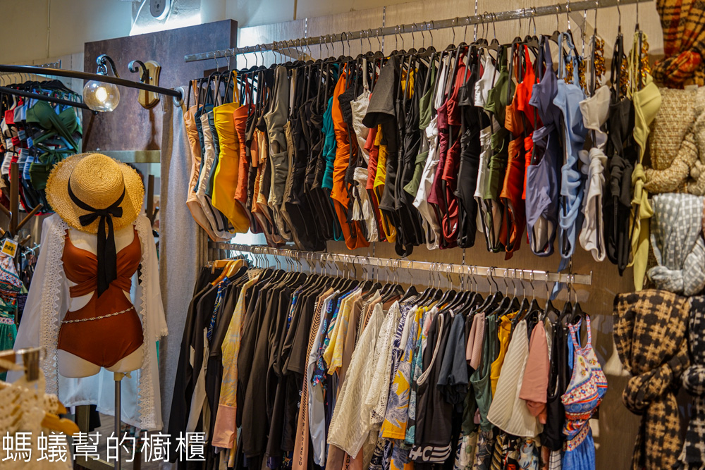 Mystic神秘者台中一中店 | 最齊全帽子在這裡！可愛造型帽、手套、圍巾。