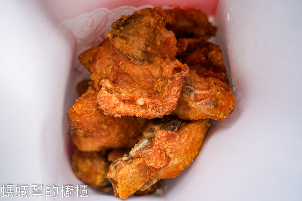 頂好牛排炸雞 | 南投竹山牛排館裡神秘炸雞，可單買外帶。