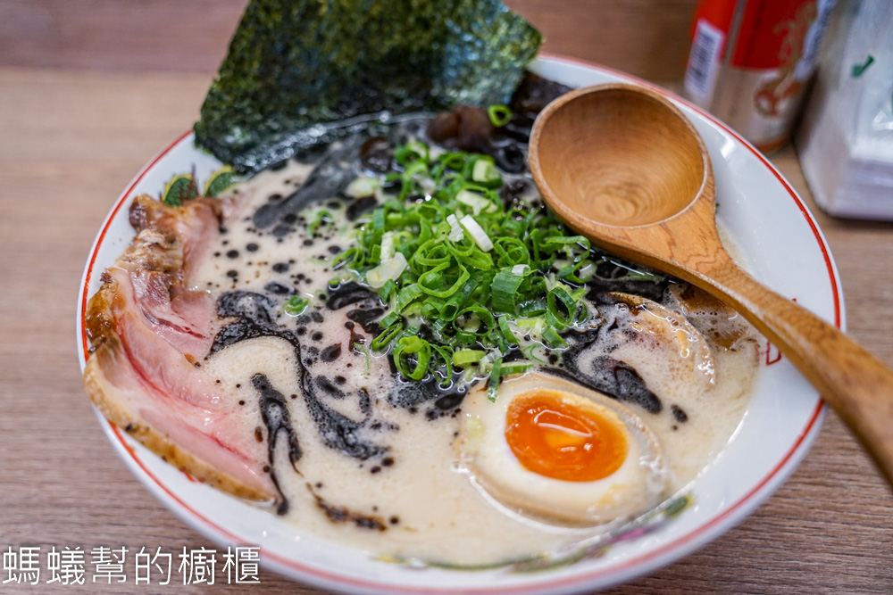 麵屋三豚 | 斗六拉麵推薦，人氣豚骨拉麵、叉燒飯，免費加麵一次。