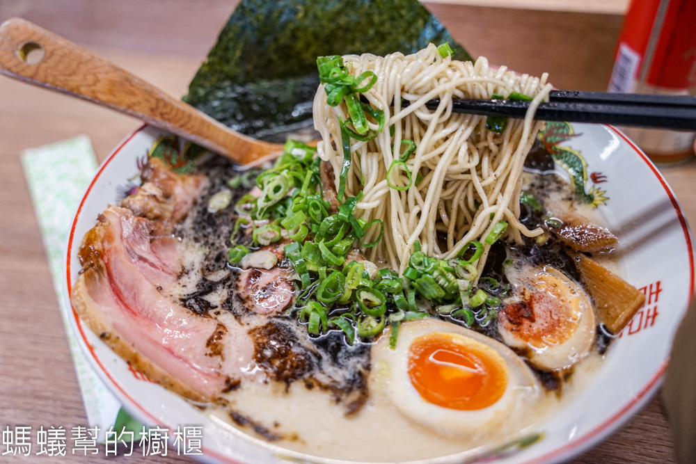 麵屋三豚 | 斗六拉麵推薦，人氣豚骨拉麵、叉燒飯，免費加麵一次。