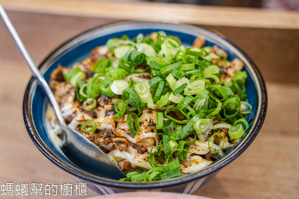 麵屋三豚 | 斗六拉麵推薦，人氣豚骨拉麵、叉燒飯，免費加麵一次。
