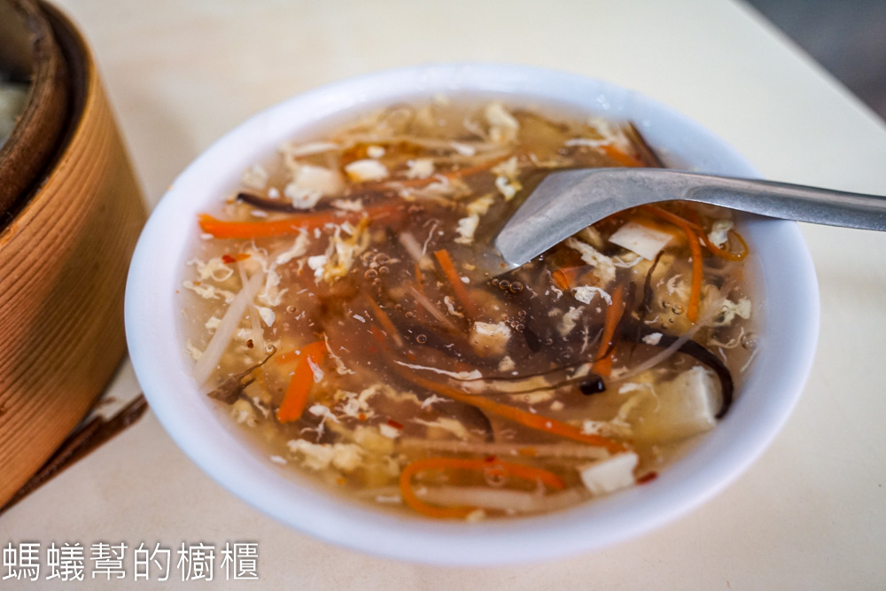 三民市場蒸餃 | 彰化市小巷子裡人氣蒸餃店，現包現蒸。