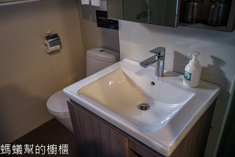 皇家玫瑰旅館站前館 | 台北車站附近住宿推薦，附點心飲料吧。