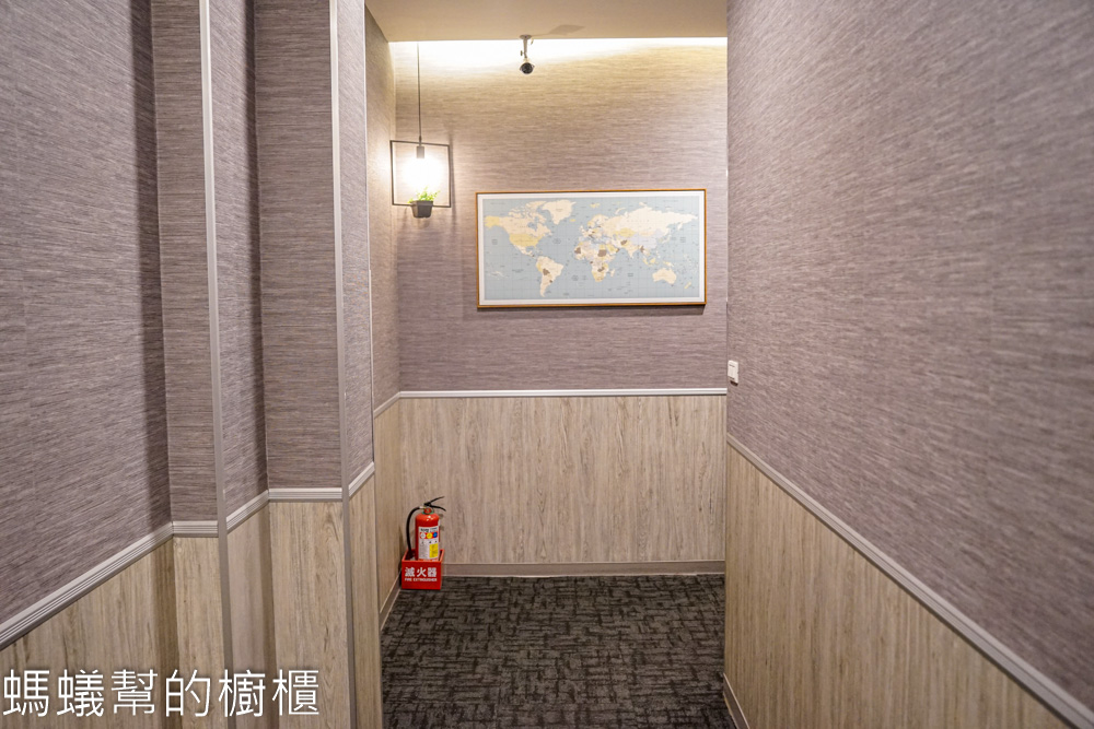 皇家玫瑰旅館站前館 | 台北車站附近住宿推薦，附點心飲料吧。