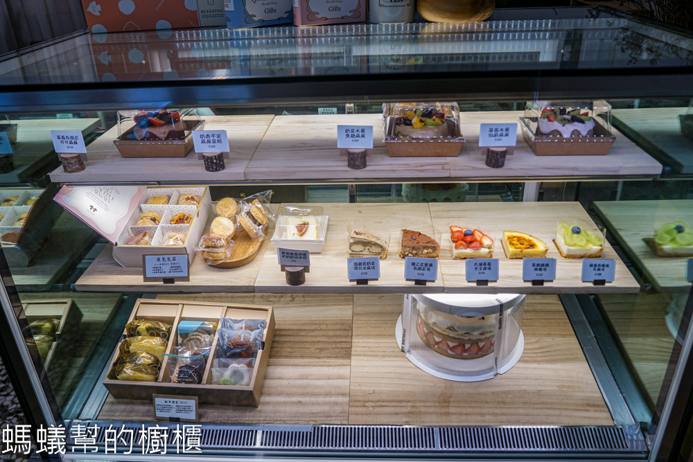 常菓子 | 彰化市小巷裡新店址，可以內用下午茶甜點。