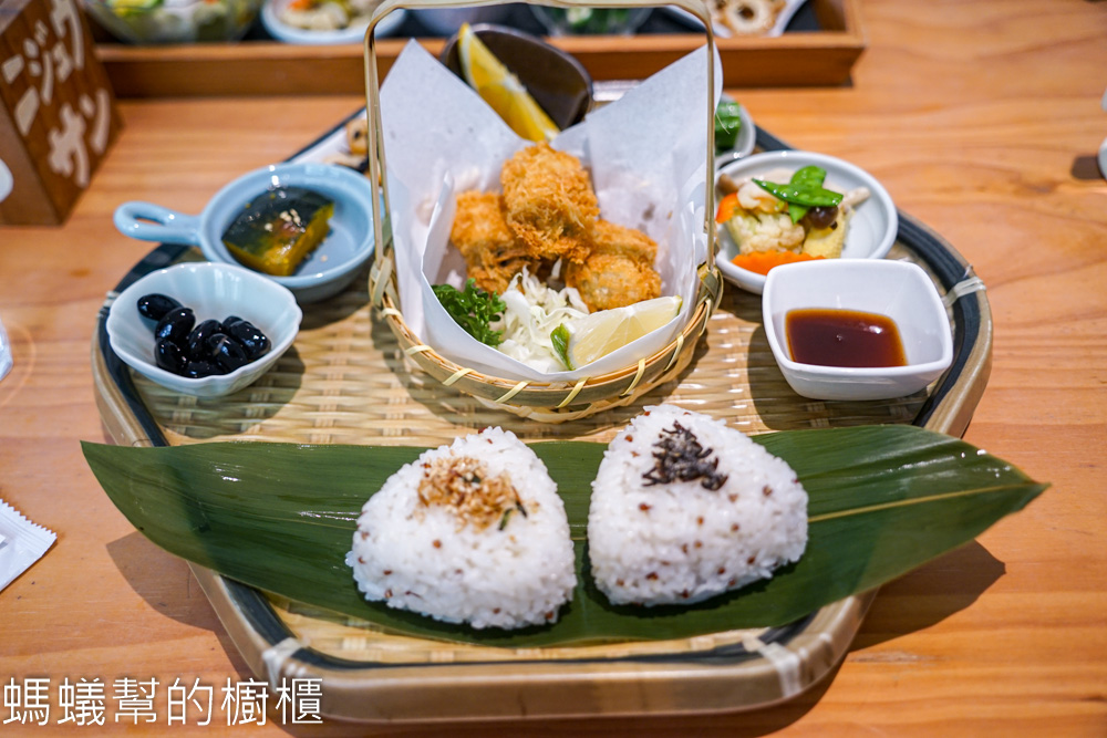 小野食堂 | 台中西區二樓日式食堂，廣島牡蠣飯糰好吃。