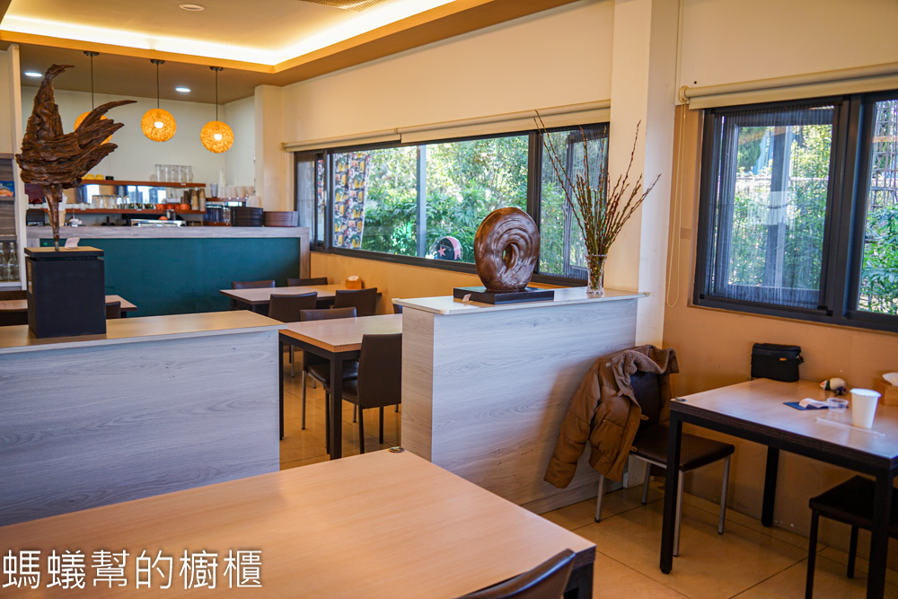 東星屋景觀餐廳 | 南投市139縣道景觀餐廳，遠眺草屯景色。