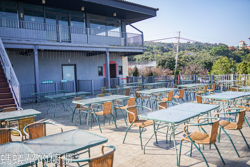 東星屋景觀餐廳 | 南投市139縣道景觀餐廳，遠眺草屯景色。