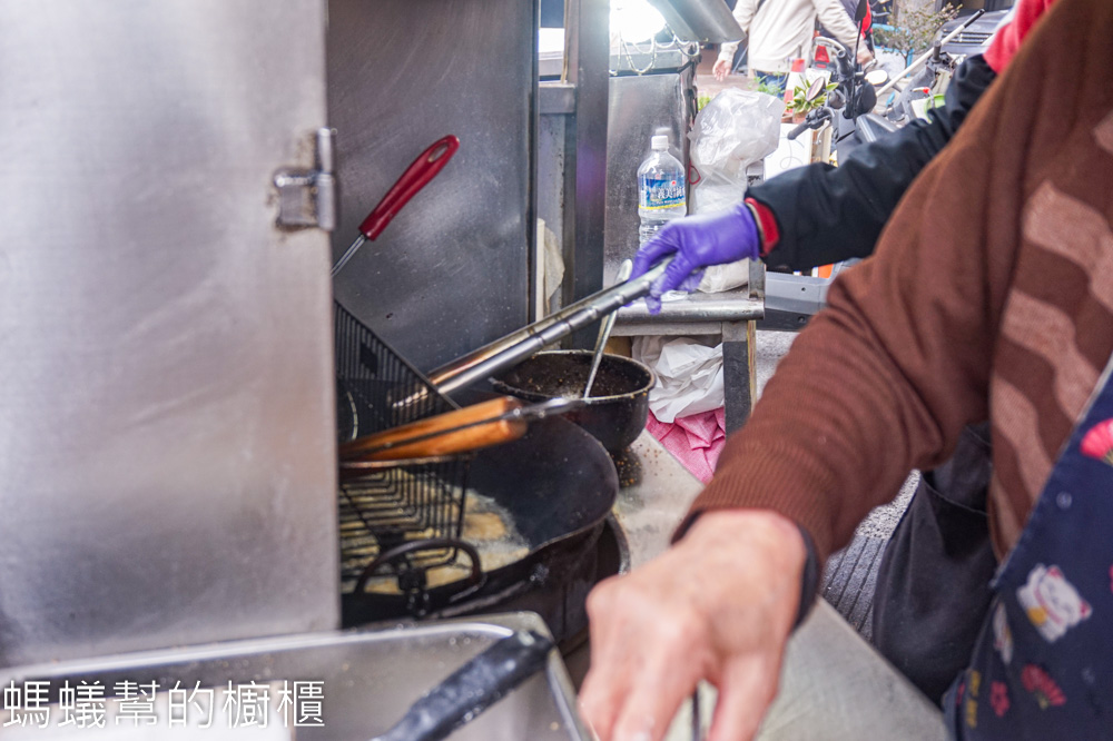 堂糯米炸 | 彰化市阿璋肉圓正對面古早味甜點,外酥內軟不甜膩。