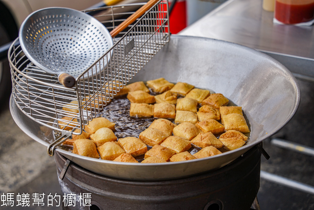 石榴班阿賜古早味臭豆腐 | 雲林斗六石榴超好吃臭豆腐。