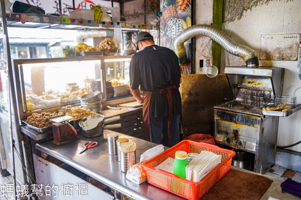 閒酥雞斗六 | 鮮嫩多汁鹹酥雞，價格便宜，炸茄子是招牌。