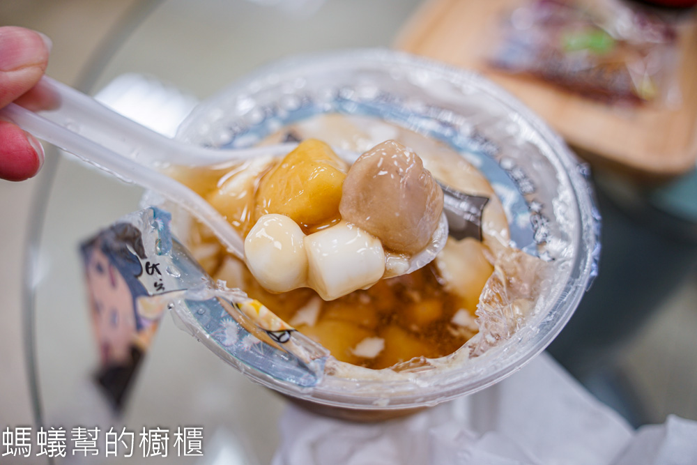 施豆花専賣店 | 和美神級美味豆花，只提供外帶，冷熱都好吃。