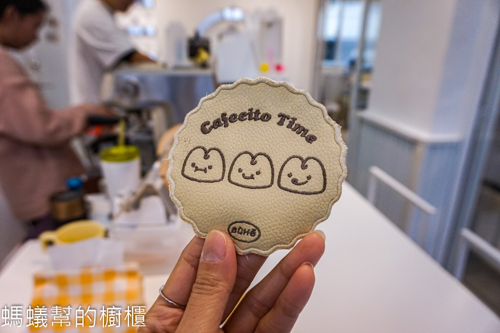 布喝咖啡 | 台中北區一中街裡台水宿舍二樓咖啡館，白色溫馨小店。