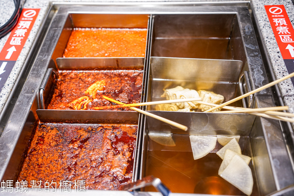 甩鍋雞韓式炒雞吃到飽中友店 | 台中吃到飽469，韓式炸雞、辣炒年糕、韓國魚板。