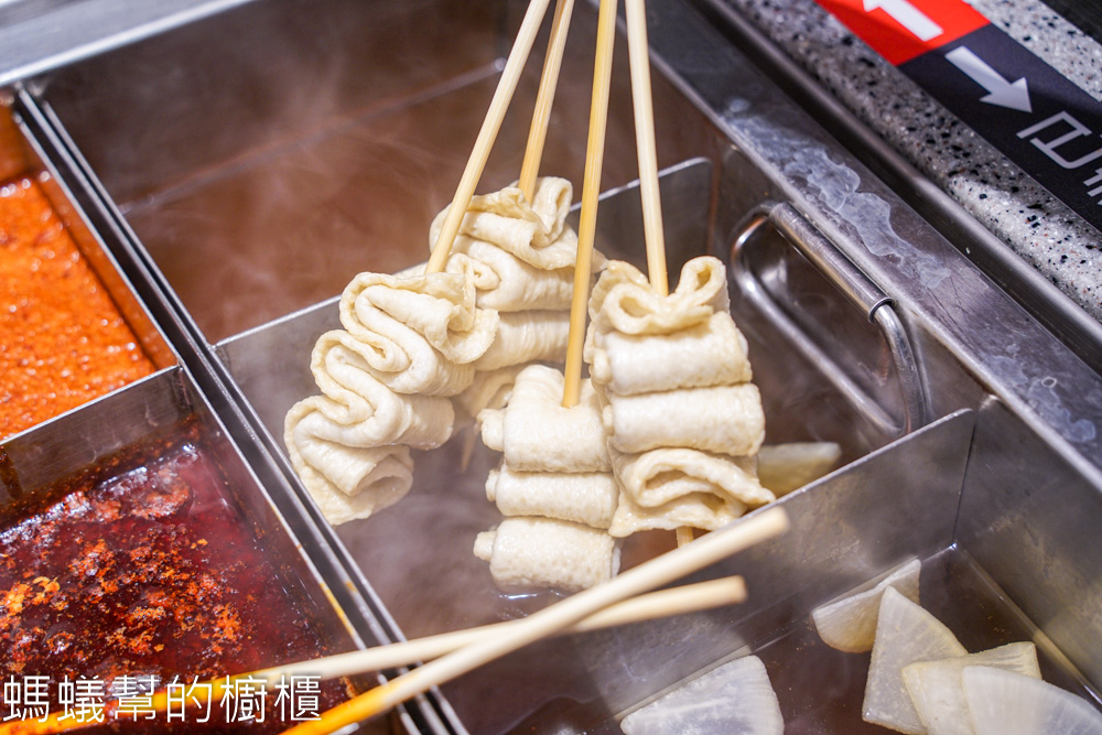 甩鍋雞韓式炒雞吃到飽中友店 | 台中吃到飽469，韓式炸雞、辣炒年糕、韓國魚板。