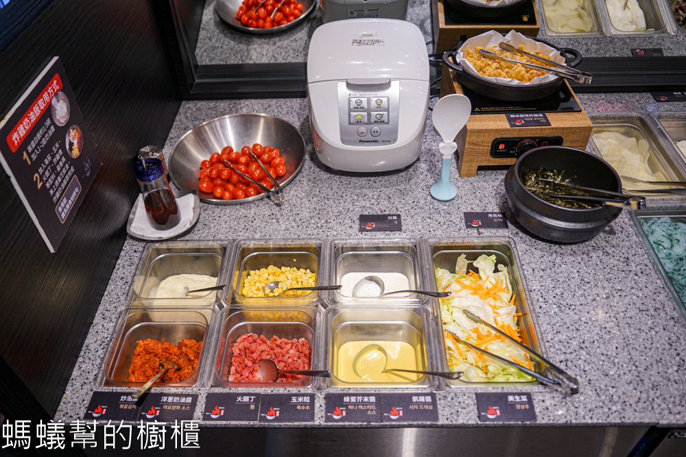 甩鍋雞韓式炒雞吃到飽中友店 | 台中吃到飽469，韓式炸雞、辣炒年糕、韓國魚板。