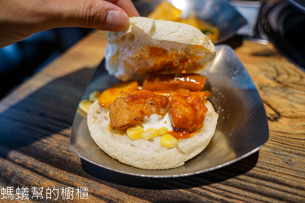 甩鍋雞韓式炒雞吃到飽中友店 | 台中吃到飽469，韓式炸雞、辣炒年糕、韓國魚板。