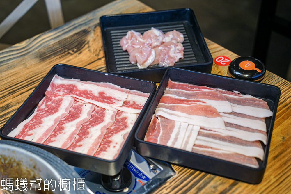 甩鍋雞韓式炒雞吃到飽中友店 | 台中吃到飽469，韓式炸雞、辣炒年糕、韓國魚板。