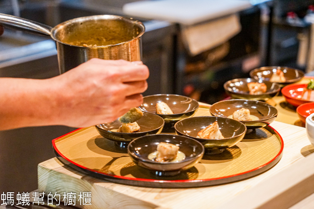 自在天·沾麵專賣店 | 台中南區全台首間拉麵蔬食板前料理餐廳。