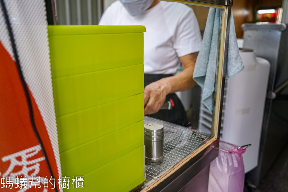 員農蛋餅 | 員林小吃推薦，Q彈手感餅皮，小白菜九層塔口味特殊。