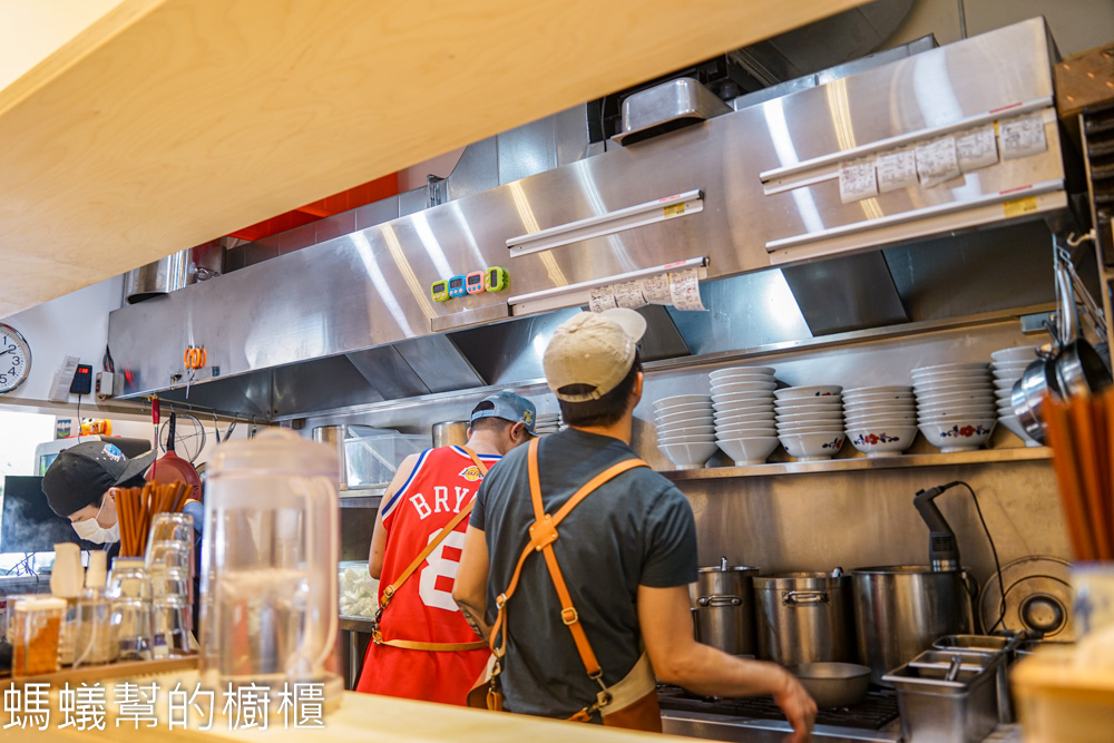 鶴得拉麵 | 台中北區科博館附近拉麵店，麵屋黑心二店。