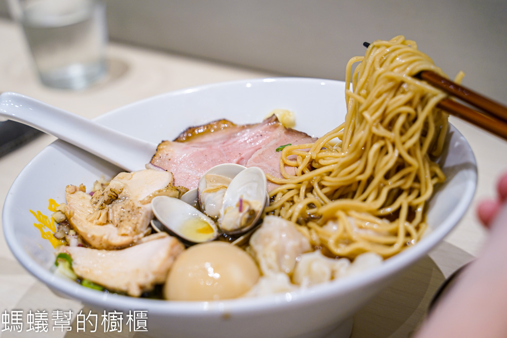 鶴得拉麵 | 台中北區科博館附近拉麵店，麵屋黑心二店。