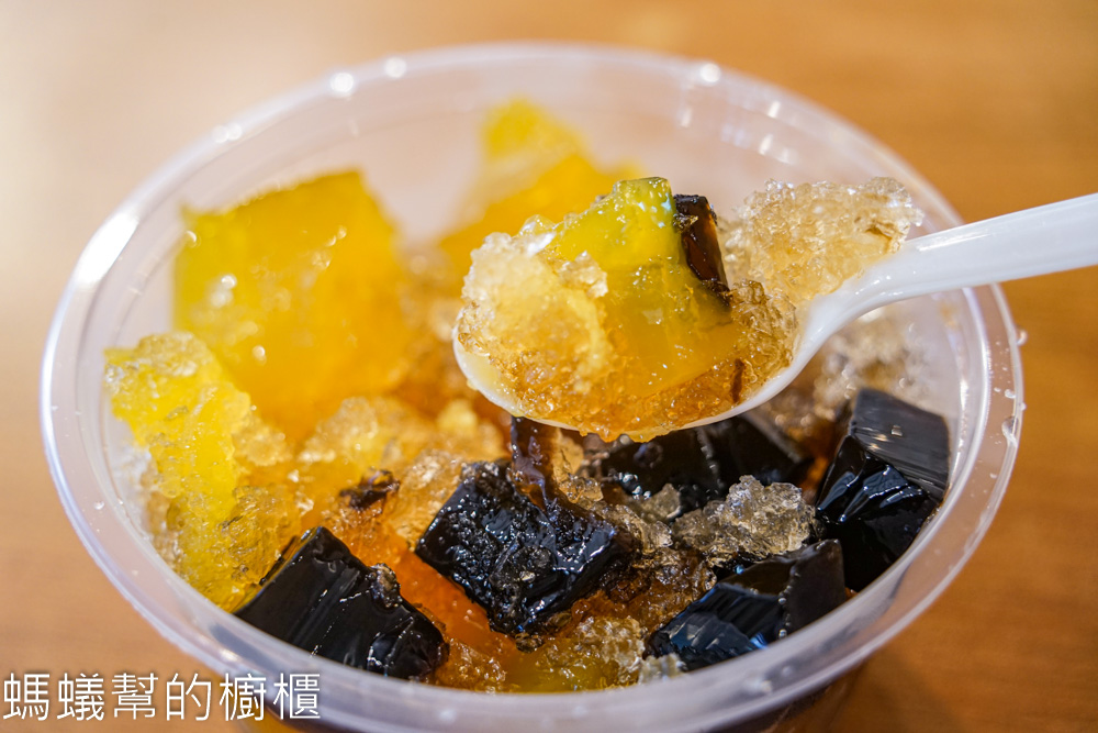 鹿港李家粉粿冰 | 鹿港天后宮老街人氣粉粿冰，Q彈冰涼好滋味。