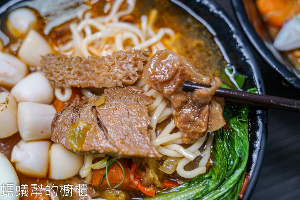 員林金三益 | 員林必吃海鮮系列牛肉麵、泰式涼拌海鮮酸涼一夏！