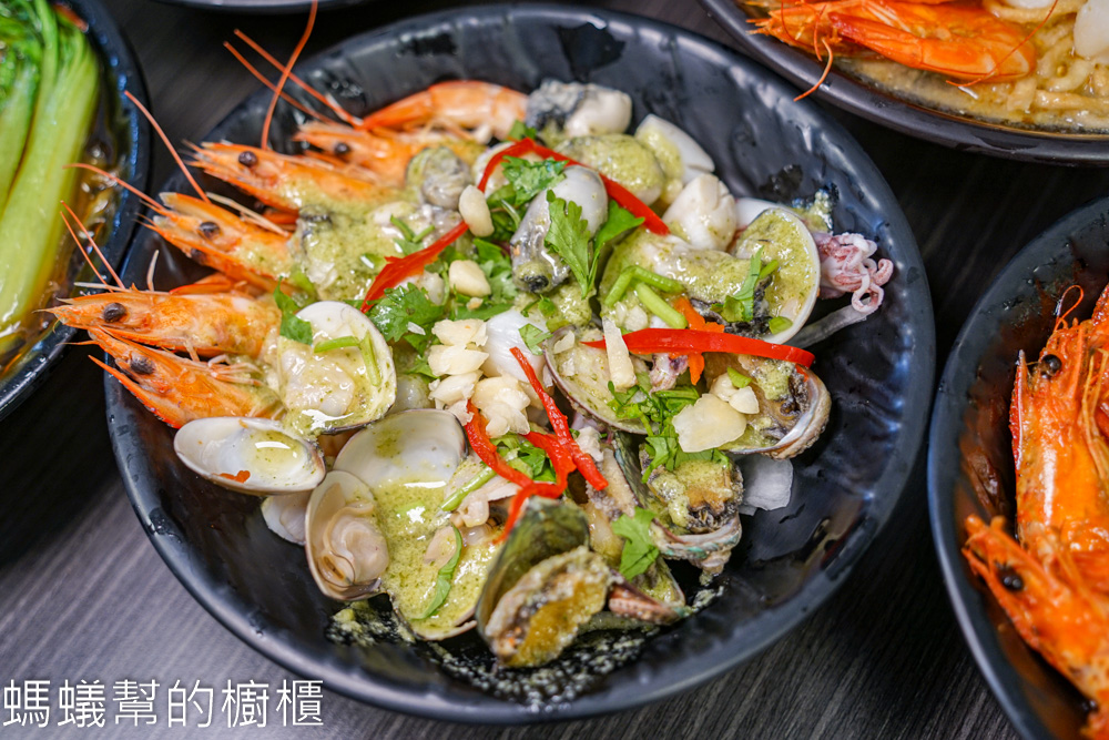 員林金三益 | 員林必吃海鮮系列牛肉麵、泰式涼拌海鮮酸涼一夏!