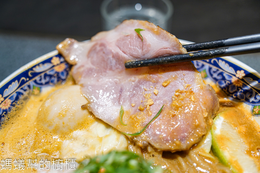 麵屋海鳴 | 台中中區火車站前蝦濃湯拉麵，舒肥雞、叉燒、蝦子同時擁有。