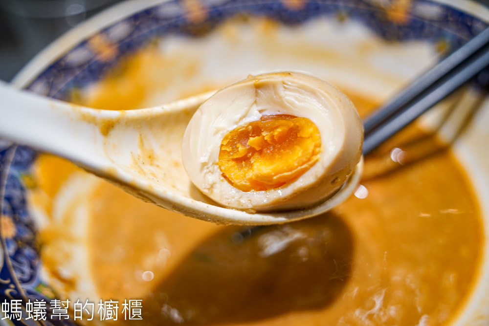 麵屋海鳴 | 台中中區火車站前蝦濃湯拉麵，舒肥雞、叉燒、蝦子同時擁有。