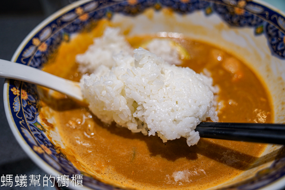 麵屋海鳴 | 台中中區火車站前蝦濃湯拉麵，舒肥雞、叉燒、蝦子同時擁有。