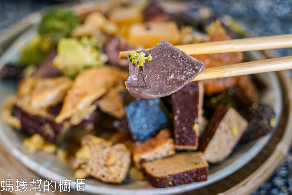 彰化和美也吃得到「秘醬滷味」！源自上海的獨家口味，當天新鮮現滷，每樣都好吃。