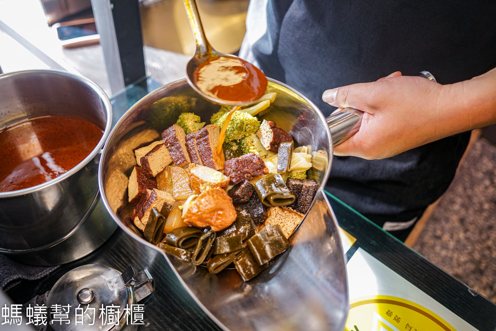 彰化和美也吃得到「秘醬滷味」！源自上海的獨家口味，當天新鮮現滷，每樣都好吃。
