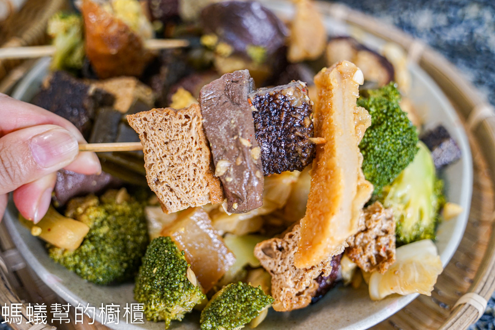 彰化和美也吃得到「秘醬滷味」！源自上海的獨家口味，當天新鮮現滷，每樣都好吃。