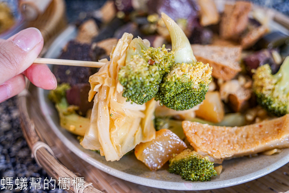 彰化和美也吃得到「秘醬滷味」！源自上海的獨家口味，當天新鮮現滷，每樣都好吃。