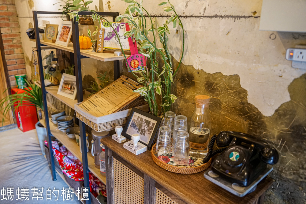 低头厝咖啡 | 雲林斗六低調老古厝裡喝咖啡，氣氛好好拍照。