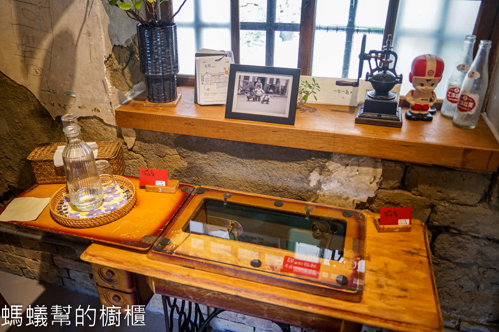低头厝咖啡 | 雲林斗六低調老古厝裡喝咖啡，氣氛好好拍照。