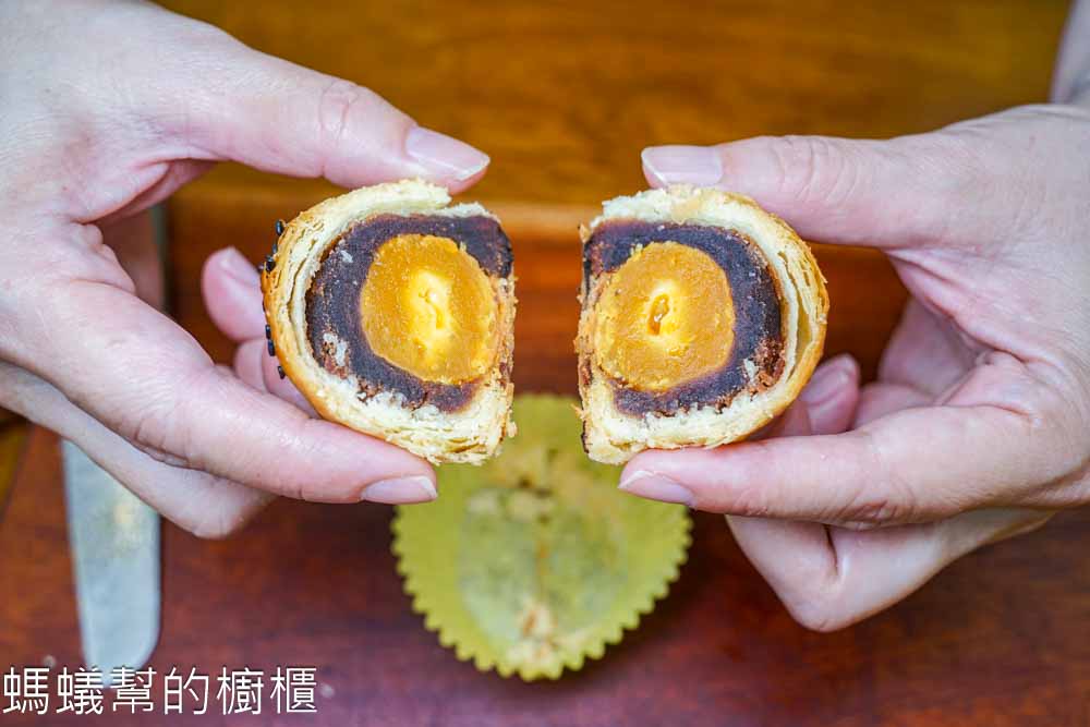 雄二家蛋黃酥 | 彰化蛋黃酥天花板！入口酥脆舌尖上享受，中秋節預購中。
