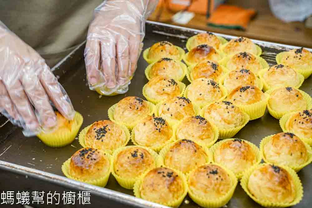 雄二家蛋黃酥 | 彰化蛋黃酥天花板！入口酥脆舌尖上享受，中秋節預購中。