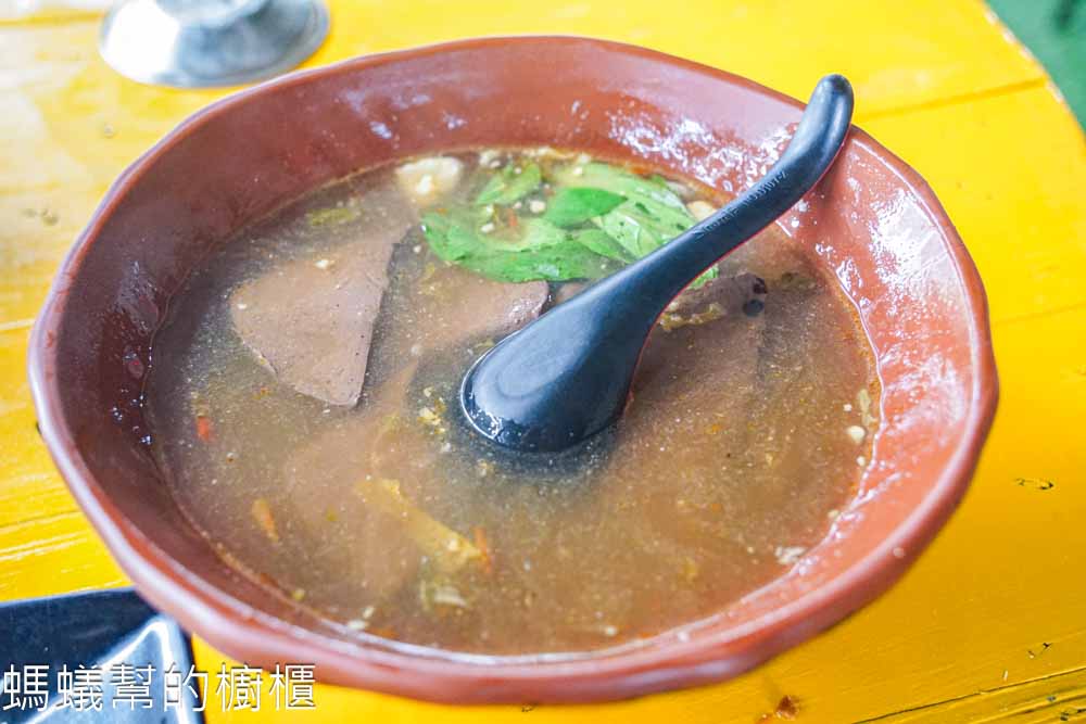 玉里臭豆腐 | 南投市微熱山丘附近新開臭豆腐店，有麻辣臭豆腐、鴨血。