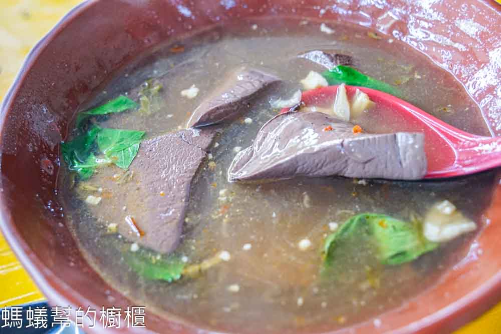玉里臭豆腐 | 南投市微熱山丘附近新開臭豆腐店，有麻辣臭豆腐、鴨血。