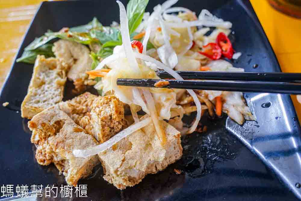 玉里臭豆腐 | 南投市也吃的到玉里臭豆腐，就在微熱山丘附近