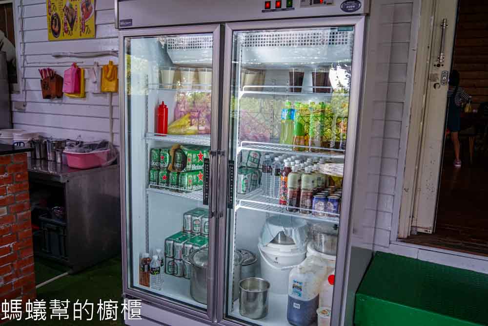 玉里臭豆腐 | 南投市微熱山丘附近新開臭豆腐店，有麻辣臭豆腐、鴨血。